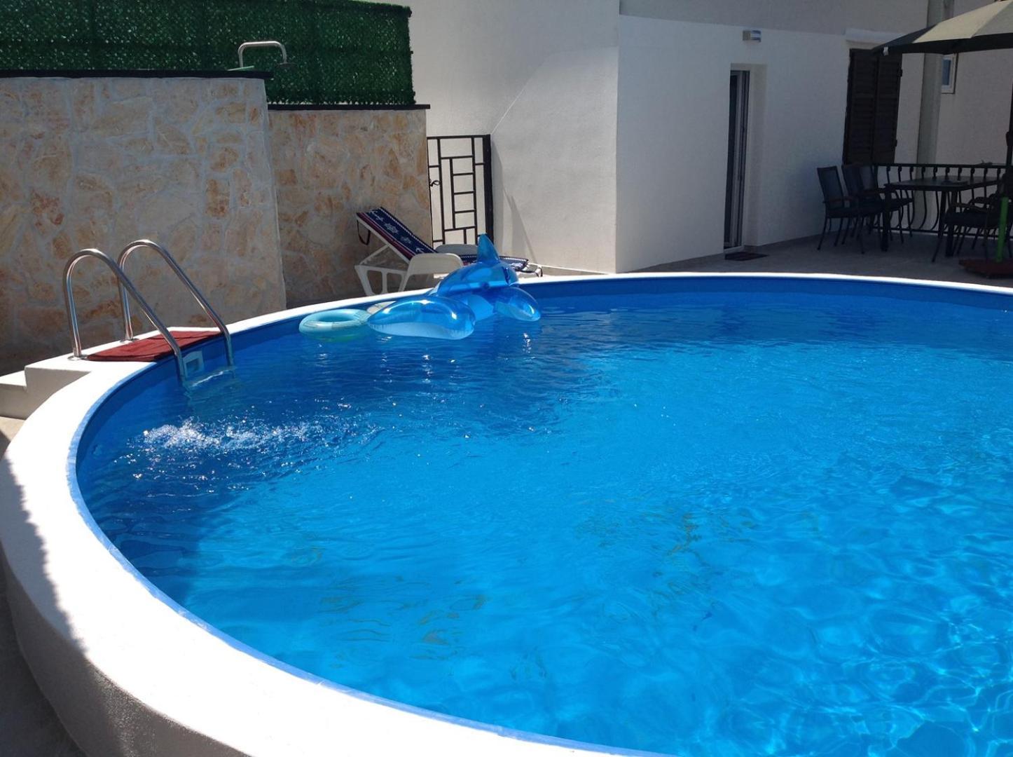 Apartment Blue Eye With Private Pool Makarska