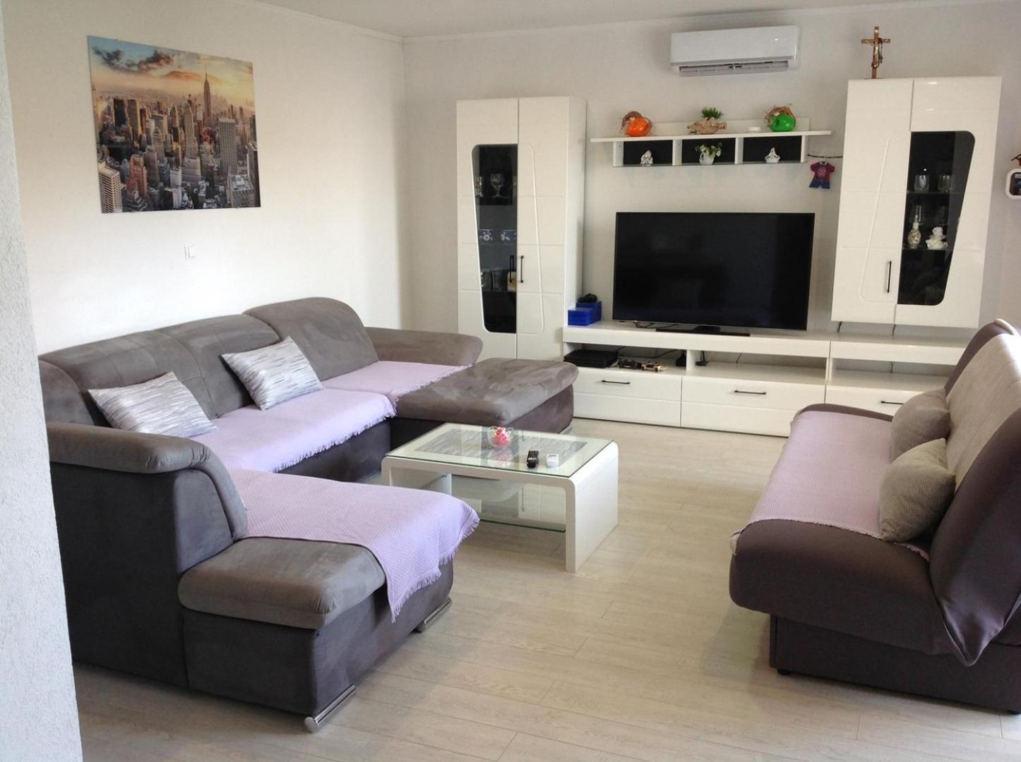 Blue Eye With Private Pool * Makarska